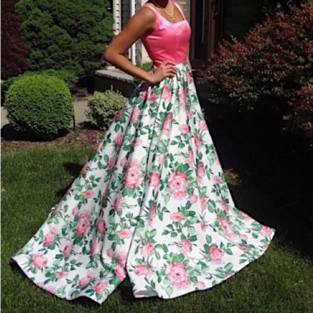 Sherri Hill Floral Gown, size 4